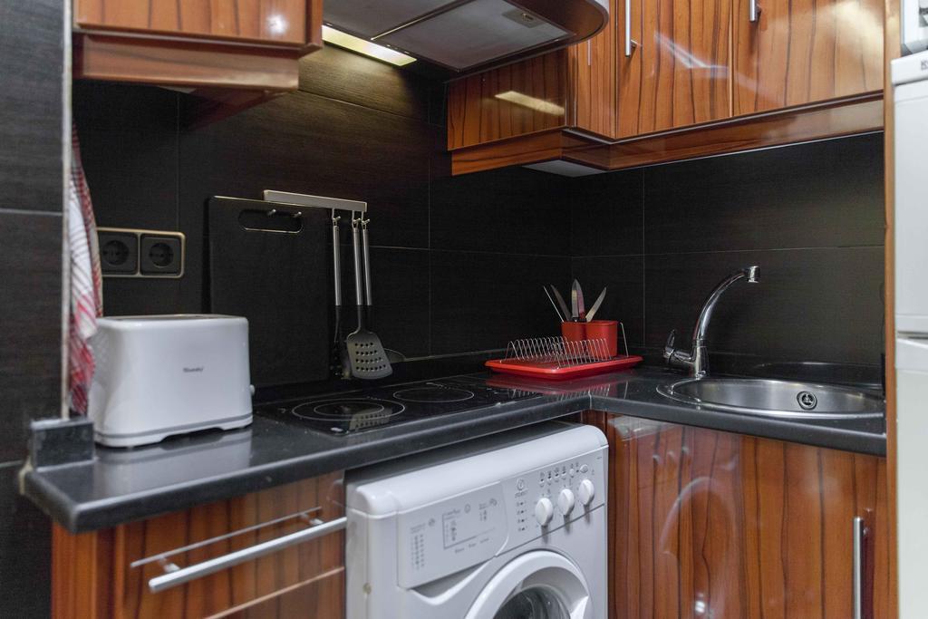 For You Rentals Plaza Dos De Mayo Apartment Temporal Dp13 Мадрид Екстериор снимка